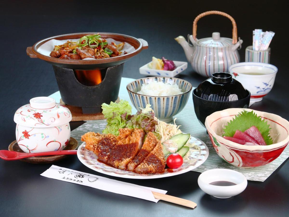 旅館 藤太郎